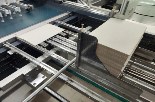 BFM1000 Automatic Hardcover Case Maker
